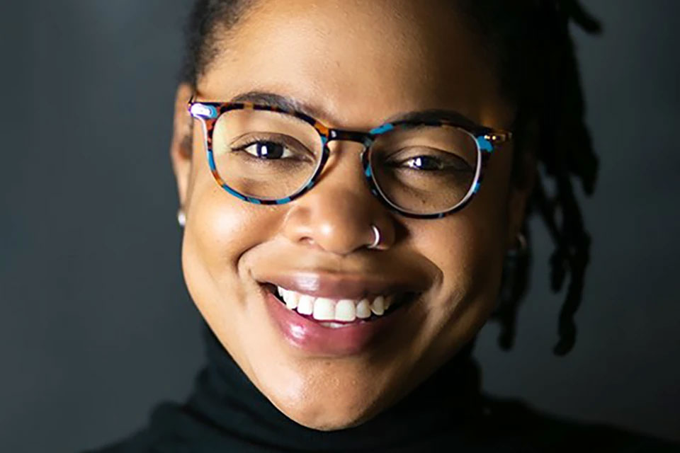 DeAngela Cooks, LMFT headshot
